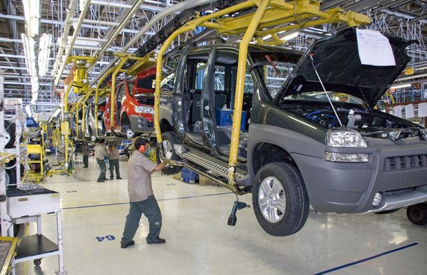 Fábrica Fiat Brasil, linha de montagem (Foto: Divulgação) Fábrica Fiat Brasil, linha de montagem (Foto: Divulgação)