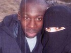 Suspeita aparece de burca em selfie feita durante visita a radical do Islã