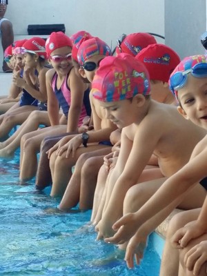 Crianças se inspiram em Michael Phelps (Foto: Arquivo Pessoal)
