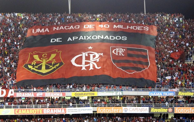 Bandeirão do Flamengo (Foto: Richard Souza / Globoesporte.com)