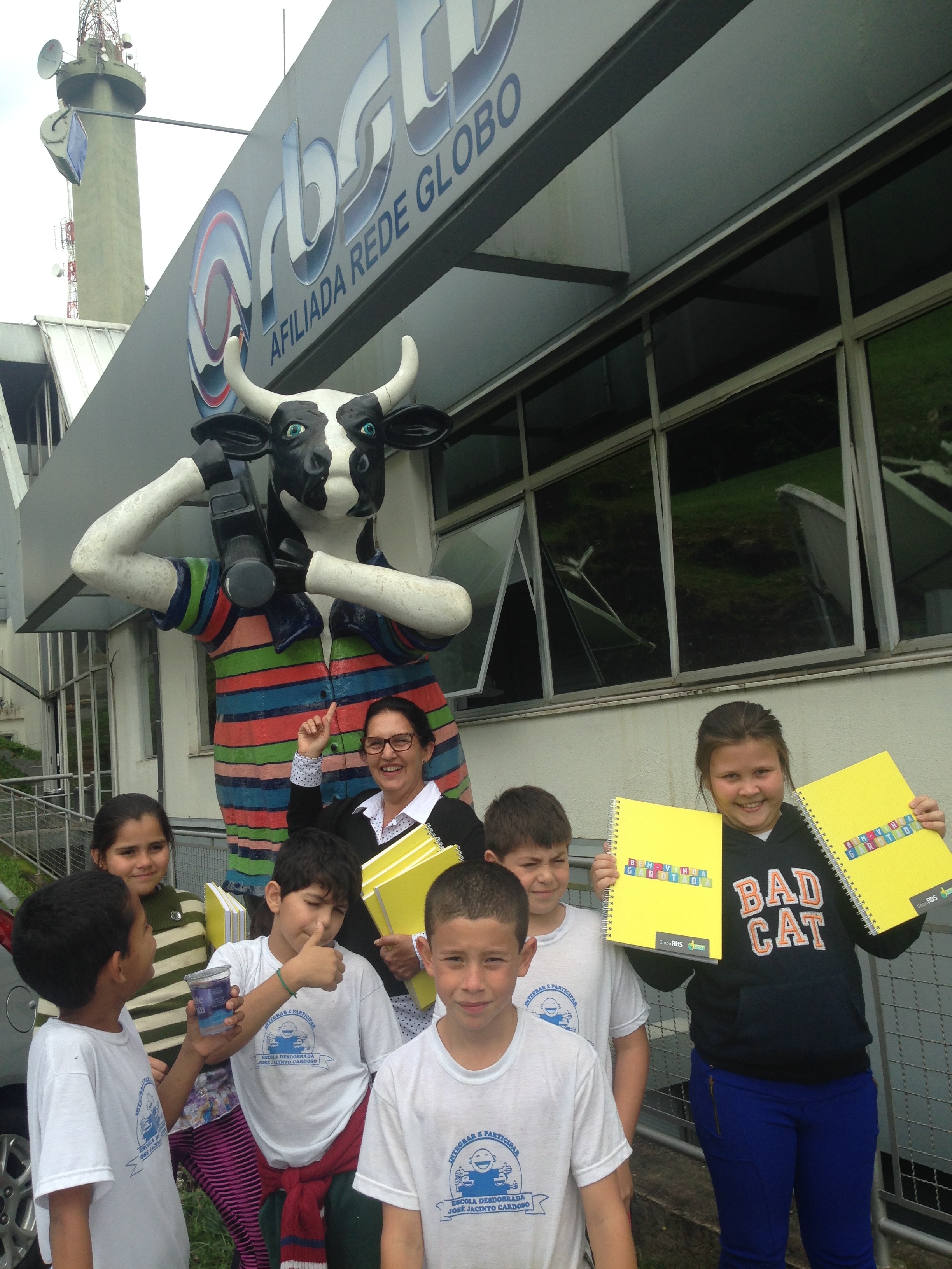 Crianças conheceram espaço da RBS TV em Florianópolis  (Foto: RBS TV/Divulgação)