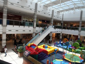 Laudo aponta que shopping não oferece mais riscos, segundo bombeiros (Foto: Biaman Prado/O Estado)