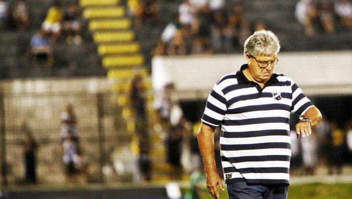 ABC x Guarani Estádio Frasqueirão Série C - Geninho (Foto: Alexandre Lago/GloboEsporte.com) ABC x Guarani Estádio Frasqueirão Série C - Geninho (Foto: Alexandre Lago/GloboEsporte.com)