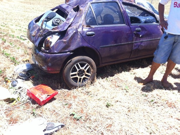 G1 Carro Sai Da Pista Capota E Mulher Morre Na ERS 126 No Norte Do