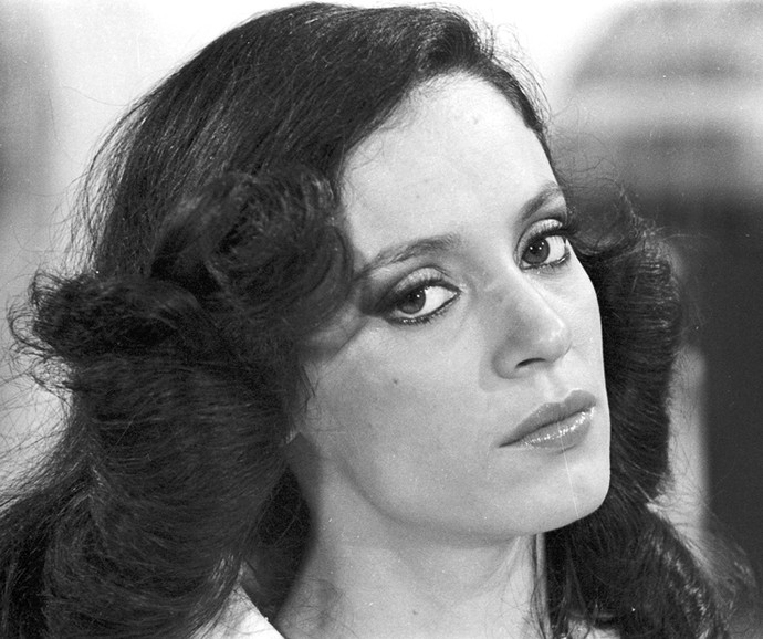 Sonia Braga atuou em Espelho Mágico (1977), de Lauro César Muniz, como a atriz iniciante Cynthia Levy (Foto: Cedoc / TV Globo)