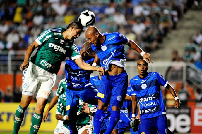 Mattos defende as contratações de Roger Carvalho e Leandro Almeida