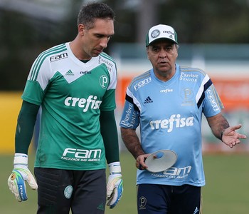 Fernando Prass Marcelo Oliveira Palmeiras (Foto: Cesar Greco/Ag Palmeiras/Divulgação)