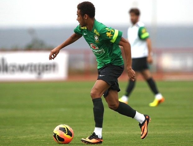 Neymar treino Brasil (Foto: Mowa press)