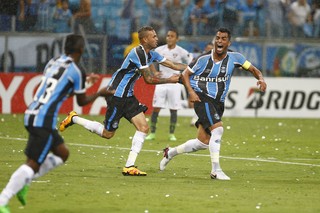 Maicon Grêmio x LDU (Foto: Lucas Uebel/Divulgação Grêmio)