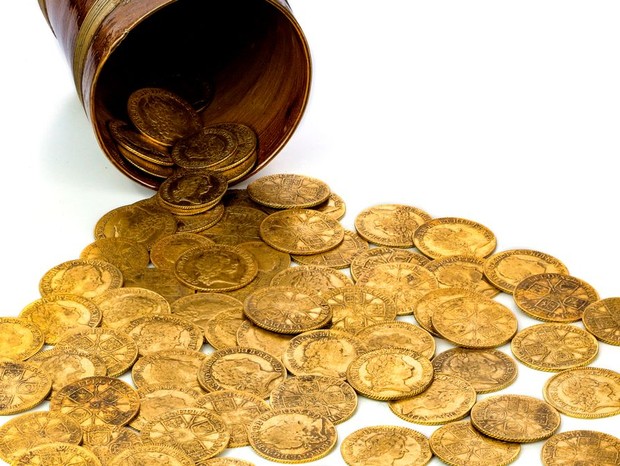 Casal encontra moedas de ouro enterradas na cozinha que valem R$ 1,3 milhão (Foto: Divulgação/Spink BNPS)