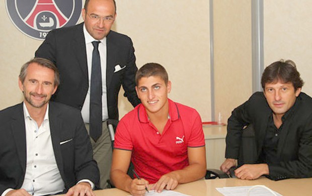 Marco Verratti assina contrato com o Paris Saint-Germain PSG (Foto: Thiago Dias / Globoesporte.com)