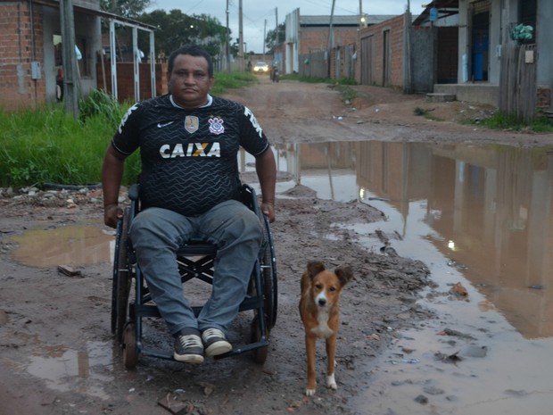 Cadeirante, falta de acessibilidade, Macapá, Amapá (Foto: Jorge Abreu/G1)