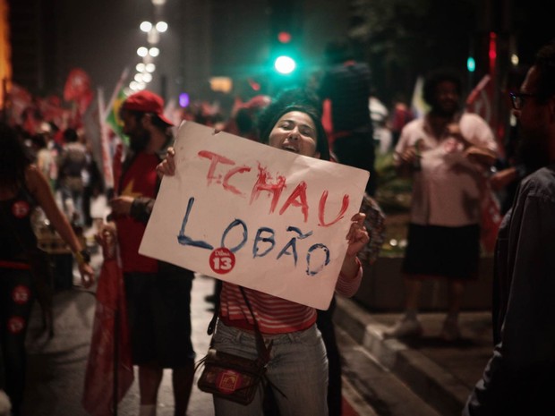 Festa da reeleição de Dilma Rousseff lota a Avenida Paulista, em São Paulo (Foto: Caio Kenji/G1)