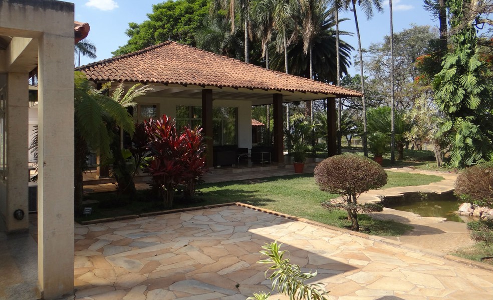 Quintal da Residência Oficial de Águas Claras, no DF (Foto: GDF/Divulgação)