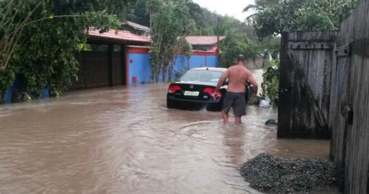 G1 Após Chuvas 200 Famílias Estão Desabrigadas No Sul Da Bahia Notícias Em Bahia 