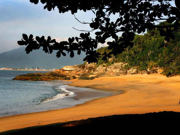 Praia de Joana é um dos grandes atrativos da cidade. (Foto: Prefeitura/Cézar Fernandes)