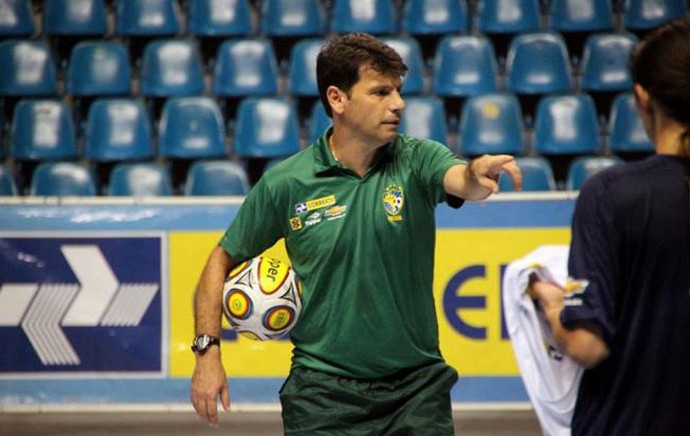 Vander Iacovino, técnico de futsal (Foto: Divulgação)