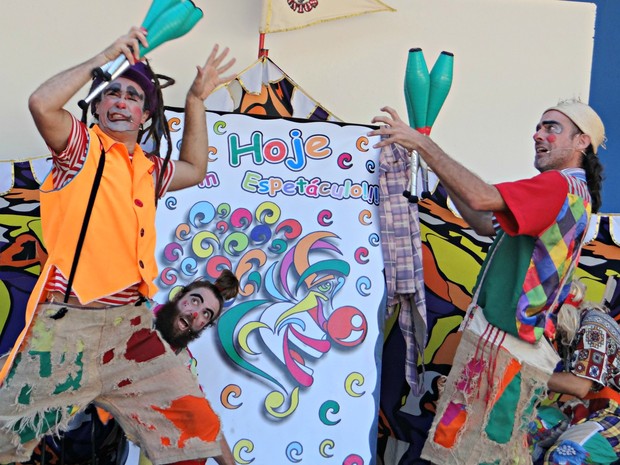 G1 - Festival de teatro de rua faz 18 apresentações em 4 ...