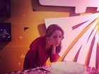 Poliana Abritta, do 'Fantástico', festeja 40 anos de idade com bolo e docinhos