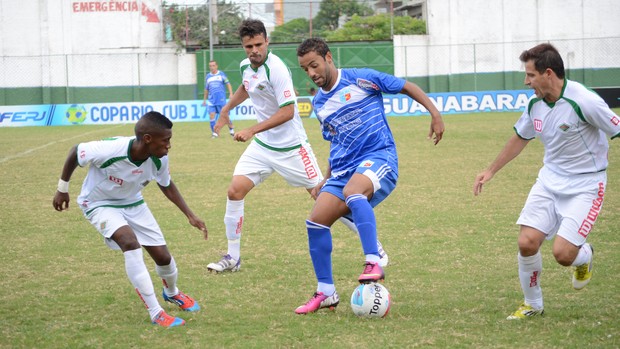 No primeiro duelo dos clubes pela primeira fase, a Cabofriense goleou por 5 a 2 (Foto: Léo Borges/NaJogada)