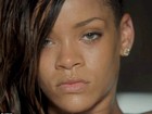 Polícia encontra maconha em ônibus da turnê de Rihanna, diz site