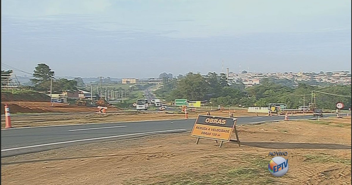 G1 - Trevo de acesso em rodovia a Monte Mor, SP, fica interditado por 7