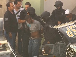 Sequestradores são presos na Região Noroeste de Belo Horizonte. (Foto: Reprodução/TV Globo)
