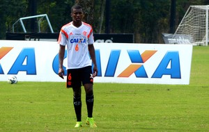 Erazo Flamengo Ninho do Urubu amistoso Tupi (Foto: Globoesporte.com) Erazo Flamengo Ninho do Urubu amistoso Tupi (Foto: Globoesporte.com)