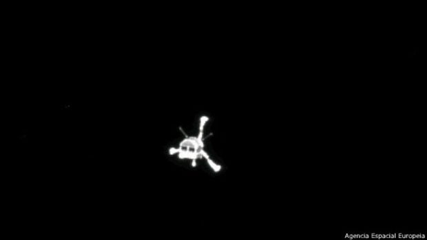  O módulo Philae após se desprender da sonda Rosetta: cientistas aguardam para determinar se veículo está estabilizado no cometa  (Foto: Agência Espacial Europeia)