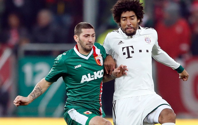 Dante jogo Bayern de Munique contra  Augsburg (Foto: AP)