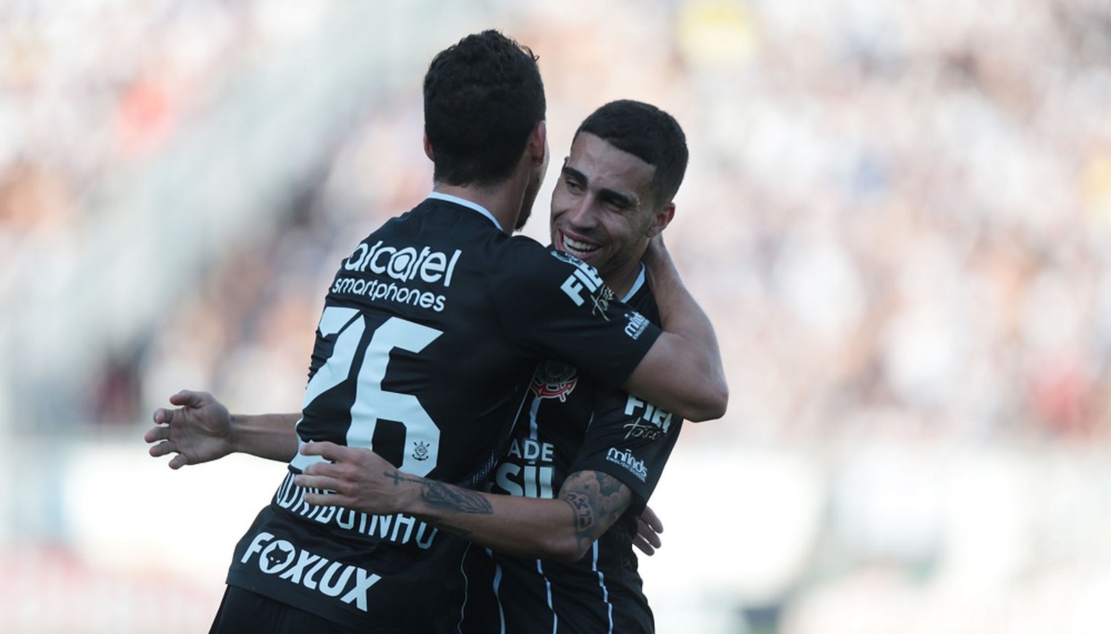 Carille define o substituto de Gabriel e abre alternativas para a vaga de Rodriguinho