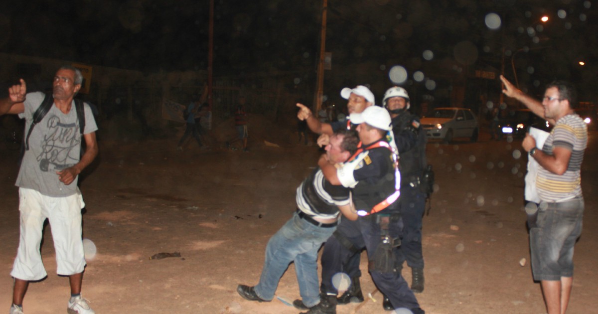 G Manifestantes Bloqueiam Br Em Ro E Entram Em Confronto A