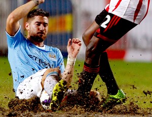 Javi Garcia jogo Manchester City e Sunderland (Foto: Reuters)