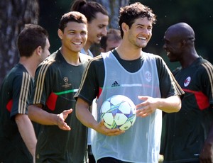 thiago silva e alexandre pato treino (Foto: Agência AFP)