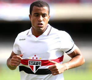 São Paulo supera Corinthians e tem a maior receita entre os clubes em 2013