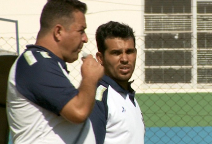 Marco Aurélio Jacozinho e Marcos Bruno técnicos Sumaré Copa São Paulo (Foto: Carlos Velardi / EPTV)