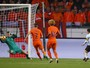 Lukaku perde gol incrível, mas Bélgica arranca empate contra a Holanda
