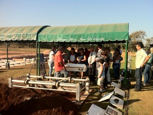 Corpo de adolescente foi enterrado na tarde desta terça (31) em Cuiabá (Foto: Marcelo Ferraz/G1MT)