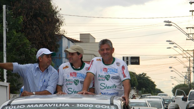 Túlio Maravilha - Tanabi - camionete (Foto: Marcos Lavezo / Globoesporte.com)