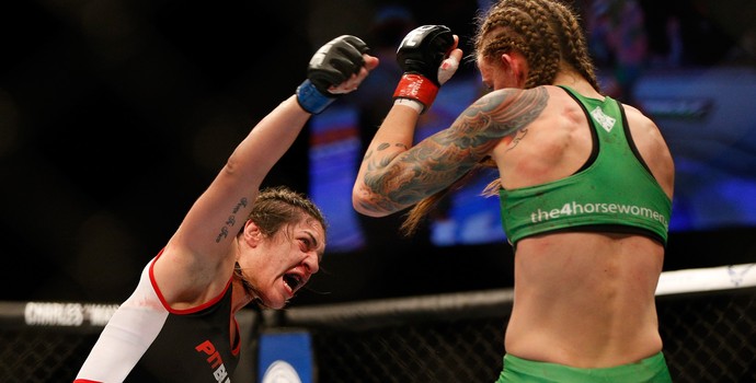 MMA - UFC 172 - Bethe Correia x Jessamyn Duke (Foto: Getty Images)
