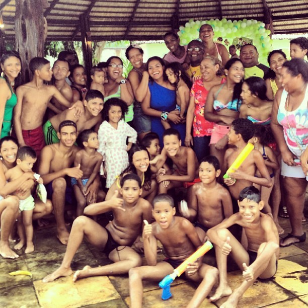 Gaby Amarantos com sua família (Foto: Instagram)