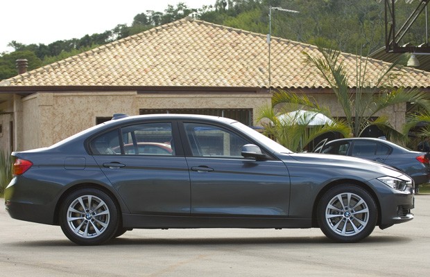 Lançado em 1975, BMW Série 3 chega à sexta geração (Foto: Miguel Costa Jr./Divulgação)