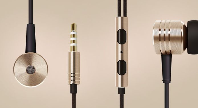 Com metal dourado para evitar oxidação, estes fones de ouvido possuem fios de Kevlar, bastante resistentes (Foto: Divulgação)