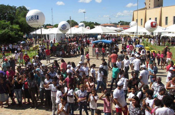 Milhares de moradores de Barras, participam do Ação Global 2015. (Foto: André Santos/TV Clube)