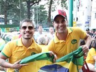 Rodrigo Phavanello assiste ao jogo do Brasil em bar no Rio