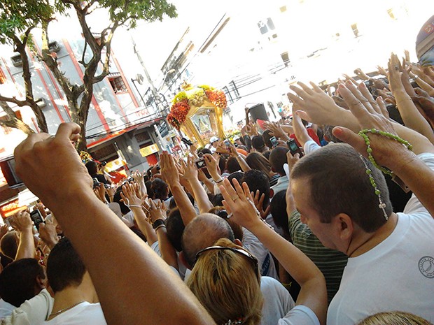 Romeiros do Círio de Nazaré acompanham a procissão (Foto: Divulgação Hapvida)