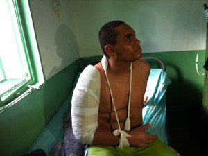 William Nascimento se recupera dos ferimentos no hospital  (Foto: Filipe Matoso/G1)