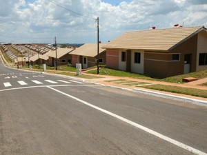 603 casas foram entregues pelo Governo Federal à moradores de Umuarama neste sábado (1°) (Foto: Divulgação/José Anselmo Sabino/ Prefeitura de Umuarama) 603 casas foram entregues pelo Governo Federal à moradores de Umuarama neste sábado (1°) (Foto: Divulgação/José Anselmo Sabino/ Prefeitura de Umuarama)