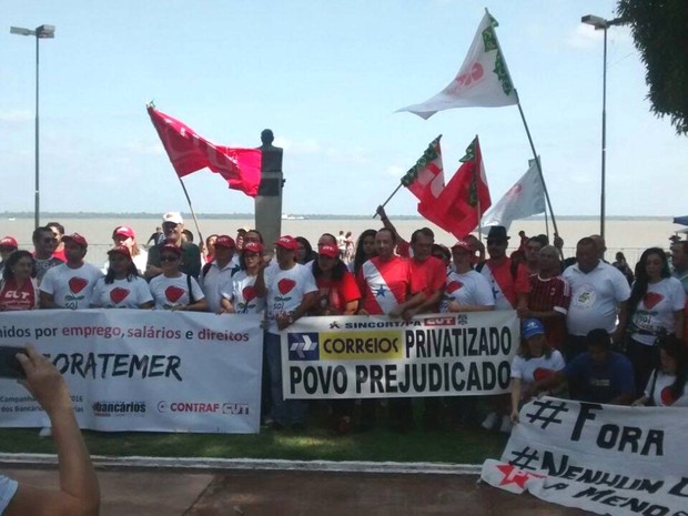 Representantes de trabalhadores reivindicam direitos em ato nesta terça, 16, em Belém. (Foto: Alexandre Nascimento/ G1) Representantes de trabalhadores reivindicam direitos em ato nesta terça, 16, em Belém. (Foto: Alexandre Nascimento/ G1)