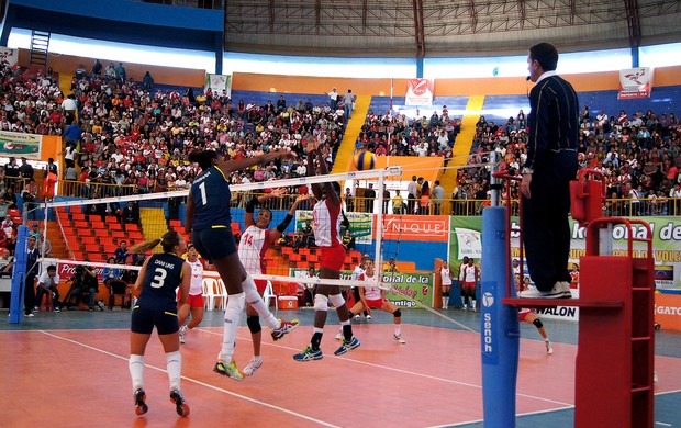 vôlei BRasil e Venezuela (Foto: Thierry Goozer)